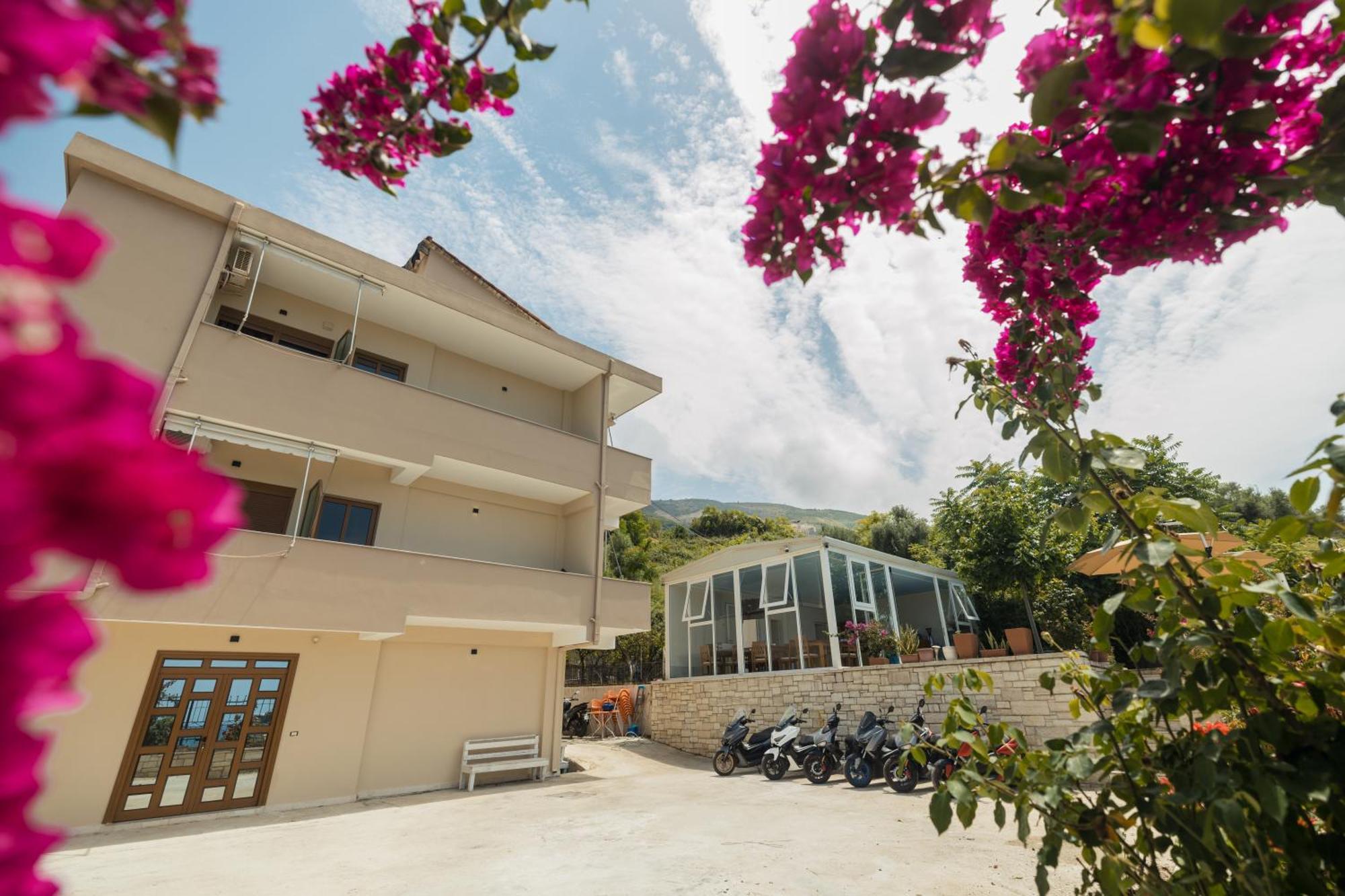 Voyage Villa Vlore Exterior photo