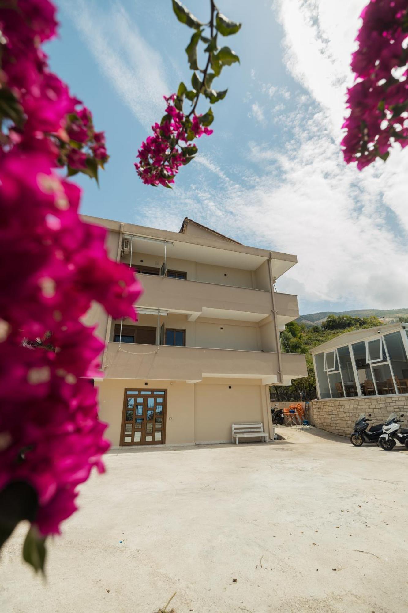 Voyage Villa Vlore Exterior photo